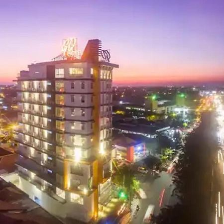 Great Diponegoro Hotel Surabaya Exteriör bild