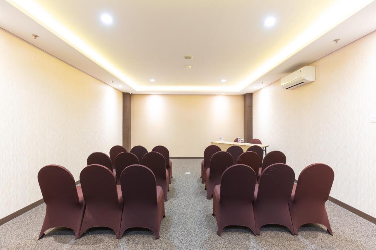 Great Diponegoro Hotel Surabaya Exteriör bild