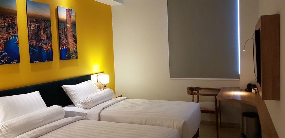 Great Diponegoro Hotel Surabaya Exteriör bild