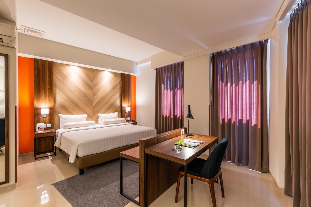 Great Diponegoro Hotel Surabaya Exteriör bild